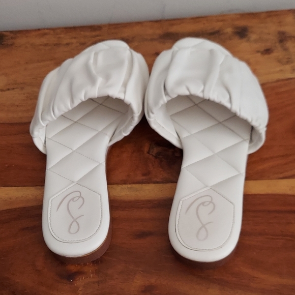 Sam Edelman White Quilted Slide Sandals, Size 9 - Picture 2 of 12